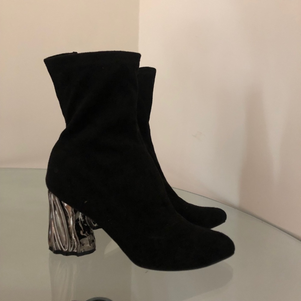 Cape Robbin Melted Metal heeled boot